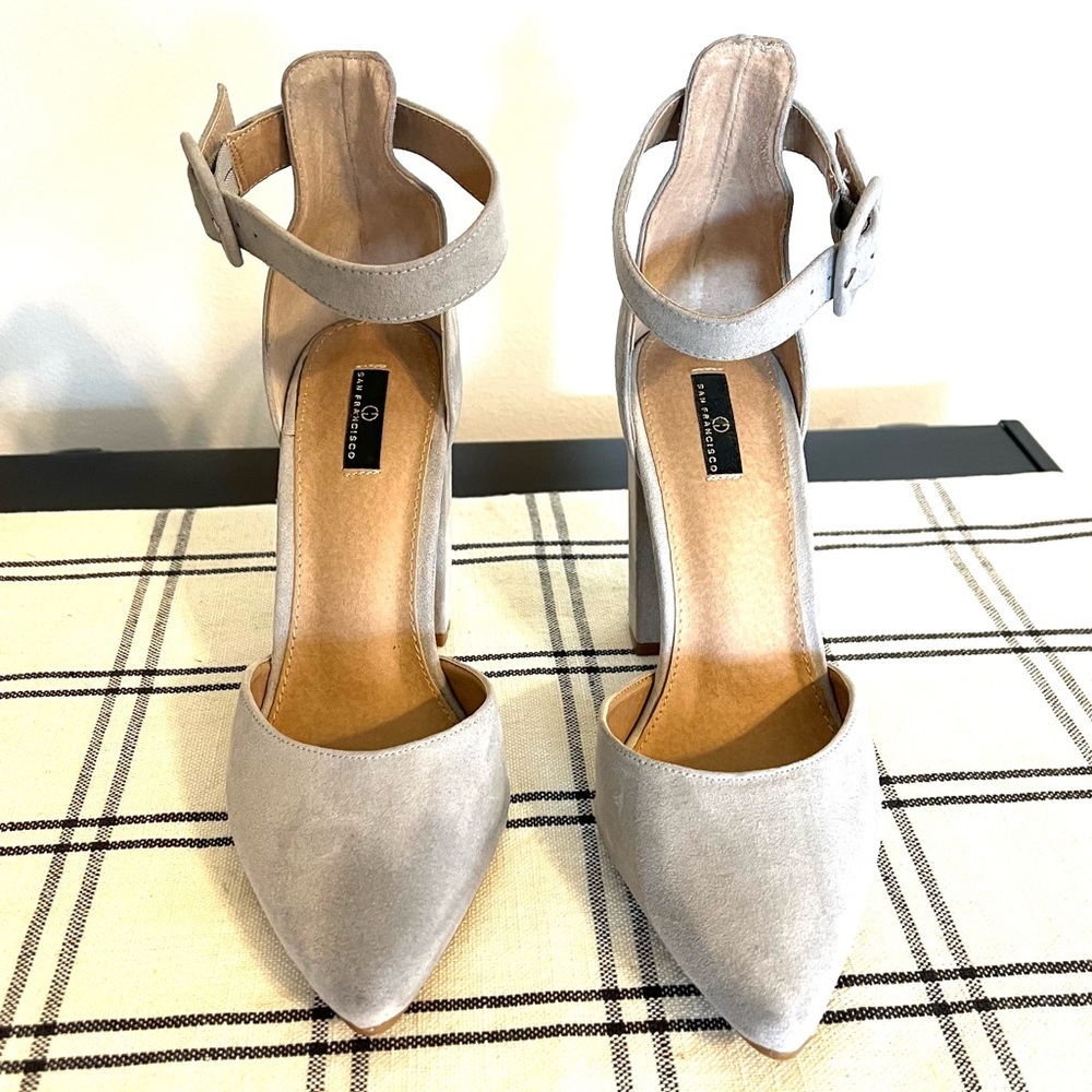 DailyShoes Women's Chunky Heels with Ankle Strap High Buckle Gray size 8.5